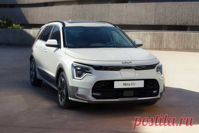 Паркетник Kia Niro второго поколения: теперь вся гамма Компактный паркетник Kia Niro второго поколения дебютировал еще в ноябре прошлого года. Но сначала свет увидела лишь одна версия: базовый гибрид без возможности подключения к розетке пока продается то