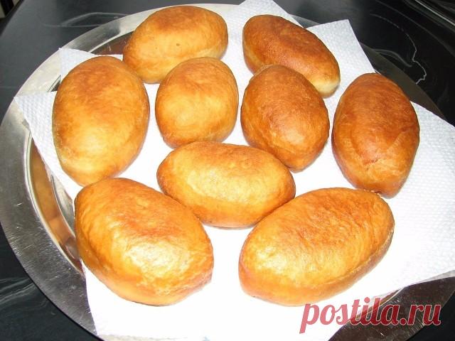 Очень вкусные и пышные пирожки, простые и быстрые в приготовлении!