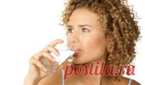 Как приучить себя пить больше воды