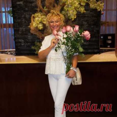 Привет, мои дорогие!
⠀⠀⠀⠀
🌸Где бы мы не были, в какую бы часть света не заносила нас фэншуйская судьба, но пятница - всегда день Лакшми и розовых роз!
⠀⠀⠀⠀
⁉️А у вас есть истории , связанные с Лакшми- любовью - счастьем - удачей? 🌹🌹🌹❤️❤️❤️
⠀⠀⠀⠀
✍🏻Напишите в комментариях, буду очень рада .
⠀⠀⠀⠀
#ялюблюсвоюжизнь
#вдохновение
#гармония
#лакшми
#nataliapravdina
#феяфэншуйforever
#исполнениежеланий
#зож
#фитнес
#wellness
#goodluck