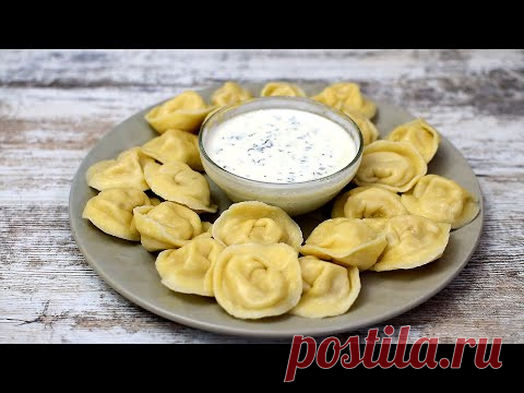 Домашние Пельмени По-Сибирски с Квашеной Капустой и Салом.тесто:

500 гр. муки
1 ч. л. соли
1 яйцо
1 ст.л. раст. масла
200-210 мл. воды

начинка:

500 гр. квашеной капусты
170 гр. свежего сала
2 луковицы
соль, перец по вкусу