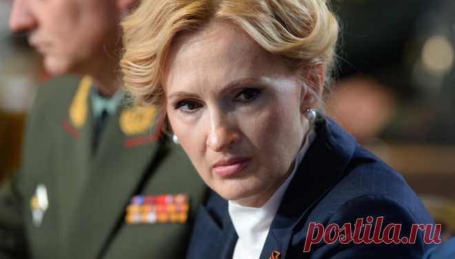 В пятницу Дума рассмотрит два самых жестких законопроекта за много лет: «Медуза» объясняет, что такое «пакет Яровой» и чем он грозит российскому обществу — Meduza