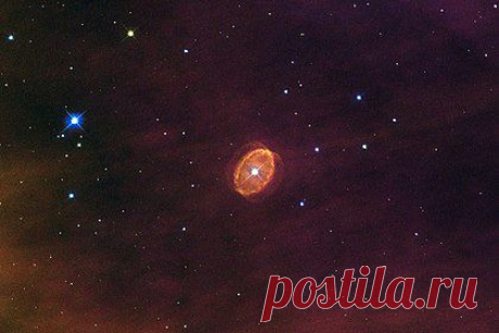 Телескоп «Хаббл» сфотографировал готовую к взрыву звезду. Фотография и ее описание доступны на сайте Американского космического агентства (NASA). Фотография составлена из композиции трех снимков, сделанных в оптическом диапазоне. На фотографии запечатлен объект, обозначаемый [SBW2007] 1 или SBW1. Это туманность, окружающая массивную (масса порядка 20 солнечных) звезду, относящуюся к спектральному классу B. Она располагается на расстоянии 20 тысяч световых лет от Земли в созвездии Киль.