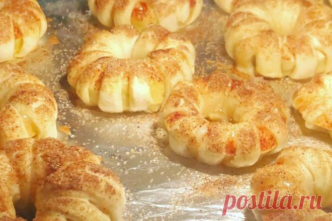 Яблоки запечённые в тесте: так быстро и вкусно вы еще не готовили!