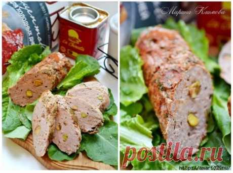 Домашняя колбаса с фисташками.