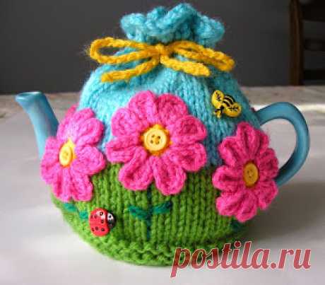 Justjen-knits&stitches: Flower Garden Tea Cosy