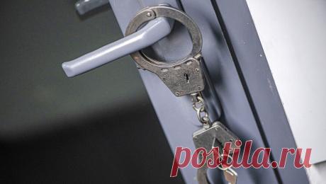 Кровотечение спасло девушку от изнасилования в фитнес-клубе. В Москве суд приговорил мигранта к трем годам лишения свободы за попытку изнасилования. Об этом стало известно mk.ru. Инцидент произошел в декабре 2025 года в помещении фитнес-клуба на Открытом шоссе, куда, по данным следствия, мужчина, ...