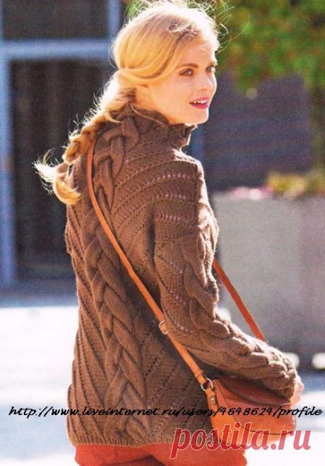 ПУЛОВЕР С КОСАМИ