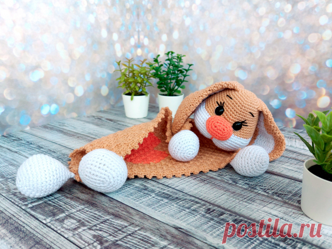 PDF Зайка Комфортер крючком. FREE crochet pattern; Аmigurumi toy patterns. Амигуруми схемы и описания на русском. Вязаные игрушки и поделки своими руками #amimore - большой зайка из обычной пряжи, заяц, детский комфортер в виде зайчика, кролик, зайчонок, крольчонок.