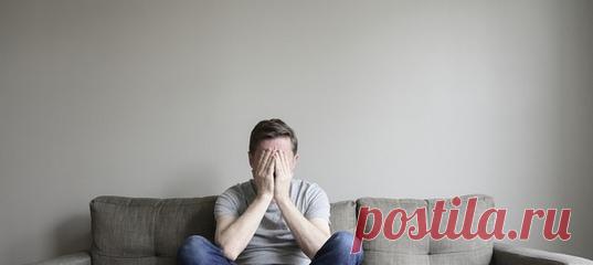 Весь мир перевернулся. Несколько ваших знакомых уже потеряли работу или разорились, кто-то из друзей тяжело болеет, у другого в самоизоляции начались панические атаки. И вам не дают покоя чувства стыда и неловкости из-за того, что у вас-то все хорошо — и с работой, и со здоровьем. По какому праву вам так везет? Разве вы это заслужили? Нужно осознать уместность чувства вины и отпустить его, выбрав новые способы действовать. #коронавирус #карантин #винавыжившего