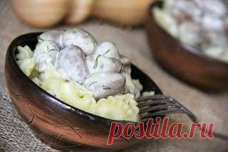 Куриные сердечки в сырном соусе

Не все любят готовить субпродукты, а ведь из них можно сделать много вкусных блюд. Хочу предложить вашему вниманию простой, но при этом очень вкусный рецепт приготовления куриных сердечек в сырном соусе. Сердечки получаются очень нежными и ароматными, а подать их можно с любым гарниром.

Ингредиенты:
Показать полностью…
