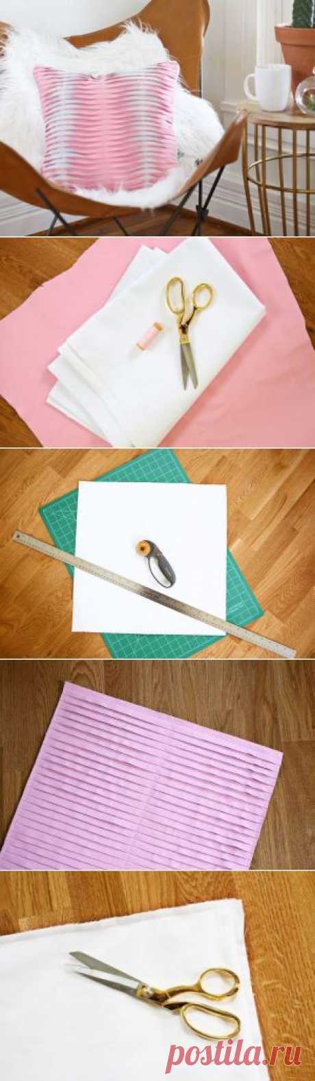 Подушечка для дивана или кресла своими руками — Своими руками