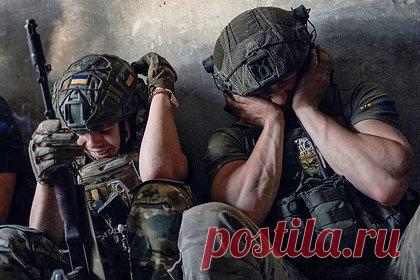 У США заканчиваются деньги для помощи Украине. Почему Киев может лишиться поддержки Вашингтона?. Глава административно-бюджетного управления Белого дома Шаланда Янг пожаловалась, что времени и средств для продолжения военной помощи Украине практически не осталось. Об этом она заявила в своем обращении к спикеру Палаты представителей Конгресса США Майку Джонсону и другим американским законодателям.