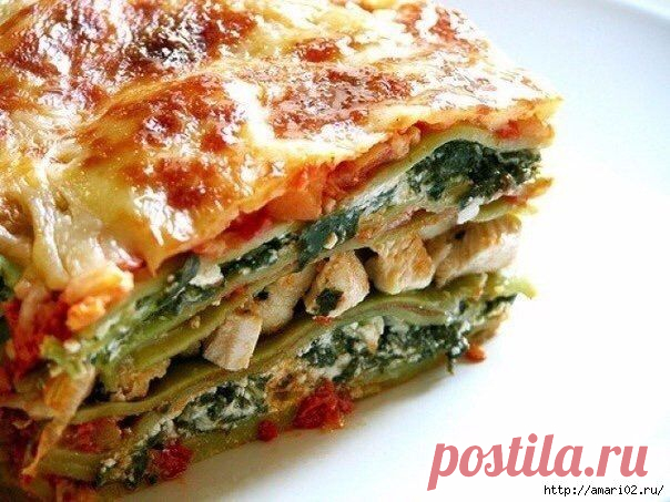 Лазанья с куриным мясом и творогом.