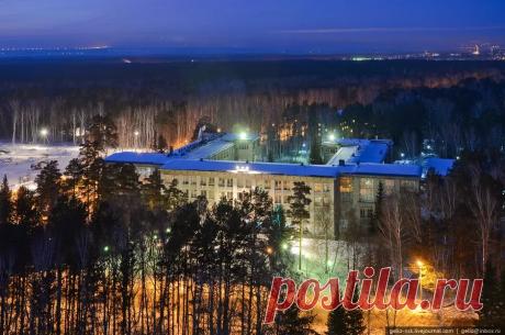 Вечерний Академгородок в Новосибирске
