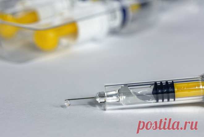 ВОЗ: ревакцинироваться от COVID-19 можно не более трех раз Он уточнил, что четвертый бустер от коронавируса не должен назначаться всему населению.