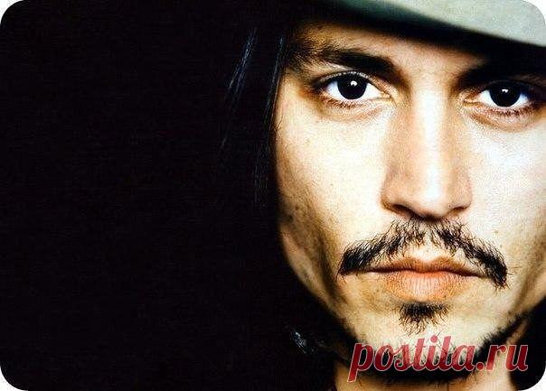 Женщина должна принадлежать тому мужчине, который решает все ее проблемы, а не создает новые и тогда их совместная жизнь будет очаровательной...