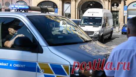 Четыре человека погибли в результате столкновения поездов в Чехии. В результате столкновения пассажирского и грузового поездов в чешском городе Пардубице погибли не менее четырех человек, более 20 получили ранения. Об этом сообщил новостной портал iDNES.cz, ссылаясь на экстренные службы. По данным ...