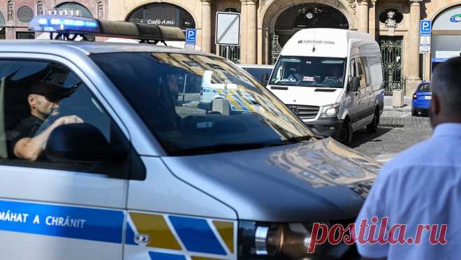 Четыре человека погибли в результате столкновения поездов в Чехии. В результате столкновения пассажирского и грузового поездов в чешском городе Пардубице погибли не менее четырех человек, более 20 получили ранения. Об этом сообщил новостной портал iDNES.cz, ссылаясь на экстренные службы. По данным ...