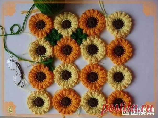 Коврик-сидушка Цветная поляна / Рукоделие