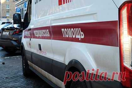 Российский пенсионер решил разобрать боеприпас и погиб. В Абинске Краснодарского края пенсионер случайно подорвался, когда занимался разборкой боеприпаса. Об этом сообщает Telegram-канал Kub Mash. Предварительно, 74-летний мужчина нашел гранату в лесопосадке близ его дома в садовом товариществе «Родник» и решил ее разобрать. Пенсионер погиб.
