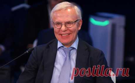 Фетисов заявил о желании Запада расколоть российское общество Олимпиадой. Двукратный олимпийский чемпион считает, что российской стороне нужно было сразу отказываться выступать на Олимпийских играх без флага и гимна, но «мы тянули до последнего, надеясь на доброту и снисходительность»