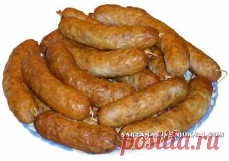 Домашняя колбаса из свинины (говядины) с рисом В последнее время я довольно часто делаю домашние колбаски, в разных вариациях. Потому что это вкусно. Потому что это лучше чем из магазина. Потому что уже руку набил на этом деле. Потому что, на самом деле, это весьма просто и не сложнее чем борщ сварить. Сегодня будут колбаски из…