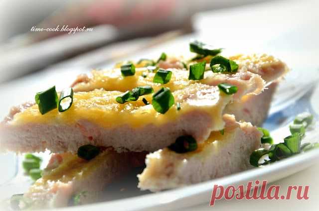 Индейка с сыром, маринованная в сливках.