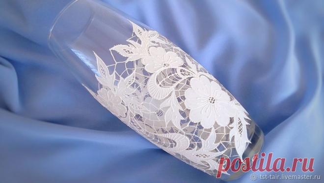 Имитация вышивки Ришелье. Декор стеклянной вазы – Ярмарка Мастеров