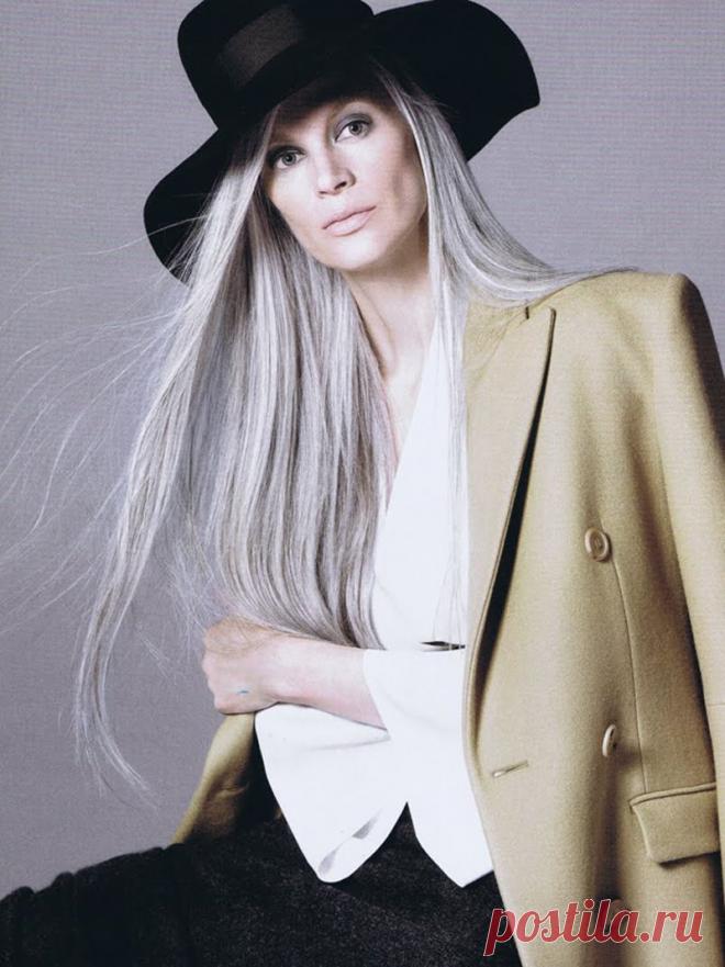 15 моделей старше 50, которые не утратили своего шарма и обаяния