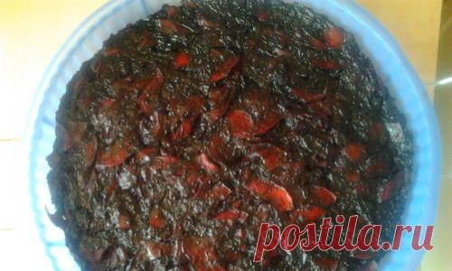 Пастила из яблок и черной смородины