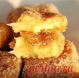 Жареное молоко - вкуснятина необыкновенная! Жареное молоко — звучит фантастически. На самом деле, это очень вкусный и простой десерт, доступный каждой хозяйке!Ингредиенты (на 6 порций):0,5 л молока,150 г сливочного масла,300 г муки,150 г сахара,3 яйца,250 г панировочных сухарей,растительное масло для жарки,немного порошка...