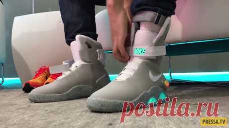 Кроссовки Nike Mag проданы за $52 400 (фото ) | Чёрт побери На первый взгляд это вполне обычные кроссовки, и не скажешь, что они столько стоят. Вот только есть в них одна интересная функция, несколько отличающая их от всех других. Кроссовки из ограниченной серии от компании Nike оснащены механизмом самостоятельной шнуровки. Они были проданы на публичном аукционе за $52 400 (3 млн рублей). Идея серии Nike Mag была заимствована из фильма