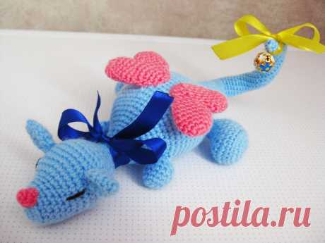 PDF Дракончик Кайл. FREE amigurumi crochet pattern. Бесплатный мастер-класс, схема описание для вязания амигуруми крючком. Игрушки своими руками! Дракон, dragon, dragão, drache, ドラゴン, smok, ejderha, draken, draka, drago, הדרקון, deragona. #амигуруми #amigurumi #amigurumidoll #amigurumipattern #freepattern #freecrochetpatterns #crochetpattern #crochetdoll #crochettutorial #patternsforcrochet #вязание #вязаниекрючком #handmadedoll #рукоделие #ручнаяработа #pattern #tutorial #häkeln #amigurumis