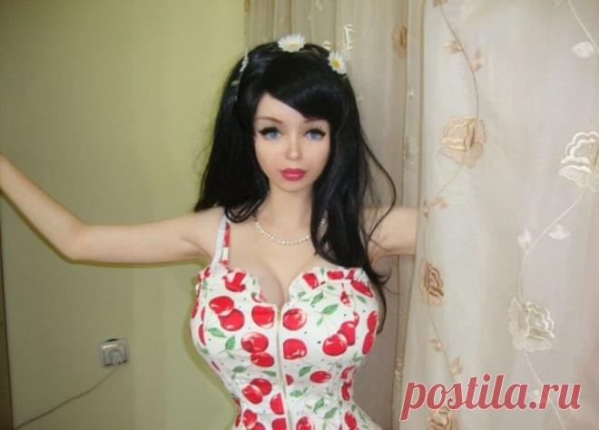 Живая кукла из Киева - 17-летняя Лолита Ричи.