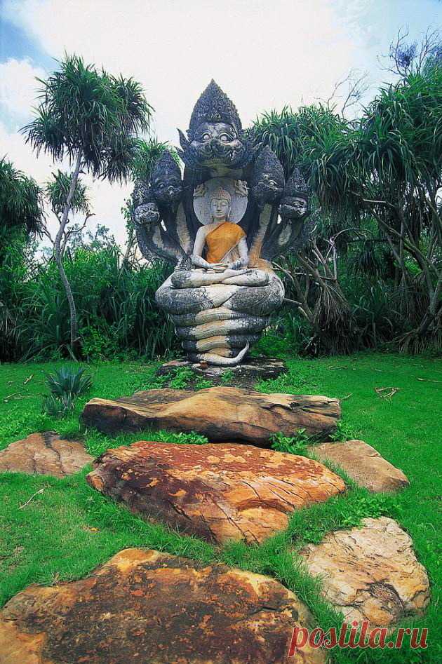 Mueang Boran / Thailand (by Tanmoy Das).