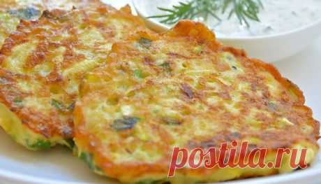 Кабачкові оладки з манкою