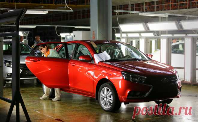 Глава АвтоВАЗа допустил рост спроса на Lada из-за геополитики. Глава АвтоВАЗа Николя Мор заявил, что ухудшение геополитической ситуации может привести к росту спроса на национальные товары, включая автомобили Lada. Так он ответил на вопрос про реакцию покупателей на признание ДНР и ЛНР