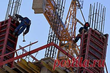 В Менделеевске появится колледж в 2023 году. Профессиональный колледж и общежитие на 240 учащихся появится в одном из городов Татарстана в 2023 году. Колледж, который построят в Менделеевске, планируется сделать филиалом Казанского национального исследовательского технологического университета (КНИТУ-КХТИ) химико-технологической направленности.