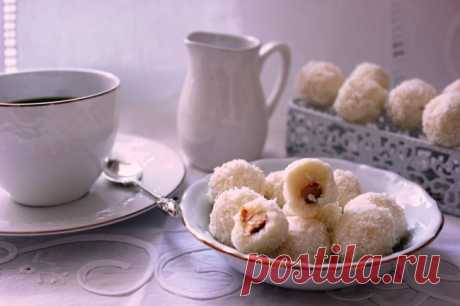 Кокосовые конфеты с миндалем - Портал «Домашний»