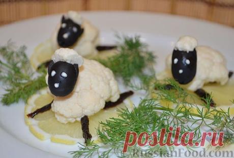 Рецепт: Украшение блюда "Овечка из капусты" на RussianFood.com
