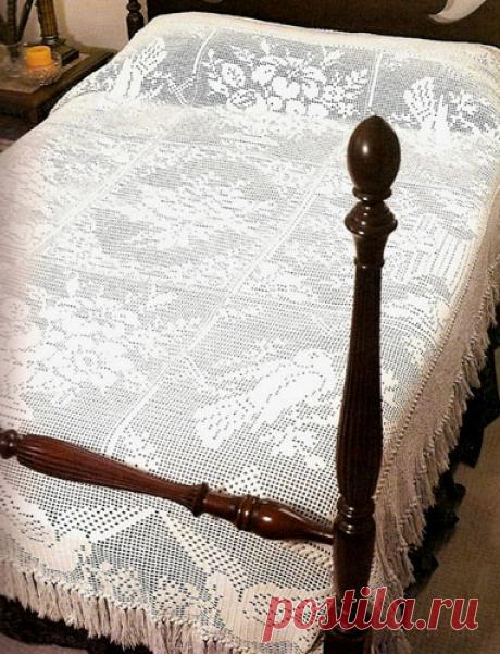 Филейное покрывало с птицами и цветами Филейное покрывало с птицами и цветами. Схема вязания крючком