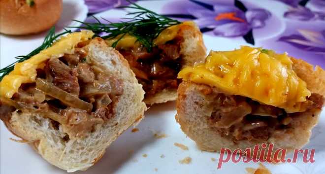 Булочки с мясной начинкой: закуска для пикника на скорую руку