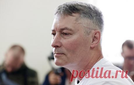 Прокуратура отозвала апелляцию по уголовному делу Ройзмана. После вступления в силу приговора с экс-мэра Екатеринбурга снимаются запреты на использование интернета, средств связи, посещение публичных мест и общение со свидетелями по делу без письменного разрешения