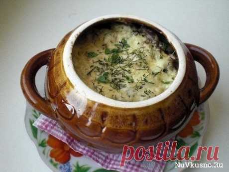 Фрикадельки с картошкой и грибами под сыром ·