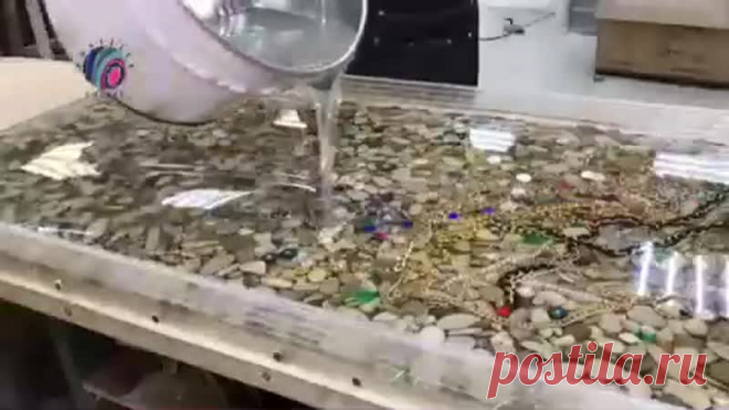 Видео инструкция: как сделать столешницу из камней и драгоценностей 
--------
Подпишитесь на Дачные идеи
http://dachnieidei.ru/ogorod/kak-pravilno-sazhat-rass..