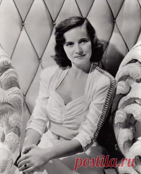 Тереза Райт (Teresa Wright)
- 27 октября, 1918
 • 6 марта 2005