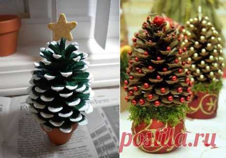 DIY Pine Cone Christmas Trees | BeesDIY.com