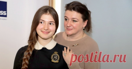 Анастасия Мельникова и ее дочь Мария