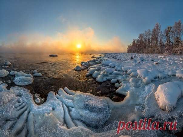 Берег Ладожского озера, Ленинградская область. Автор фото — Фёдор Лашков: nat-geo.ru/photo/user/27510/